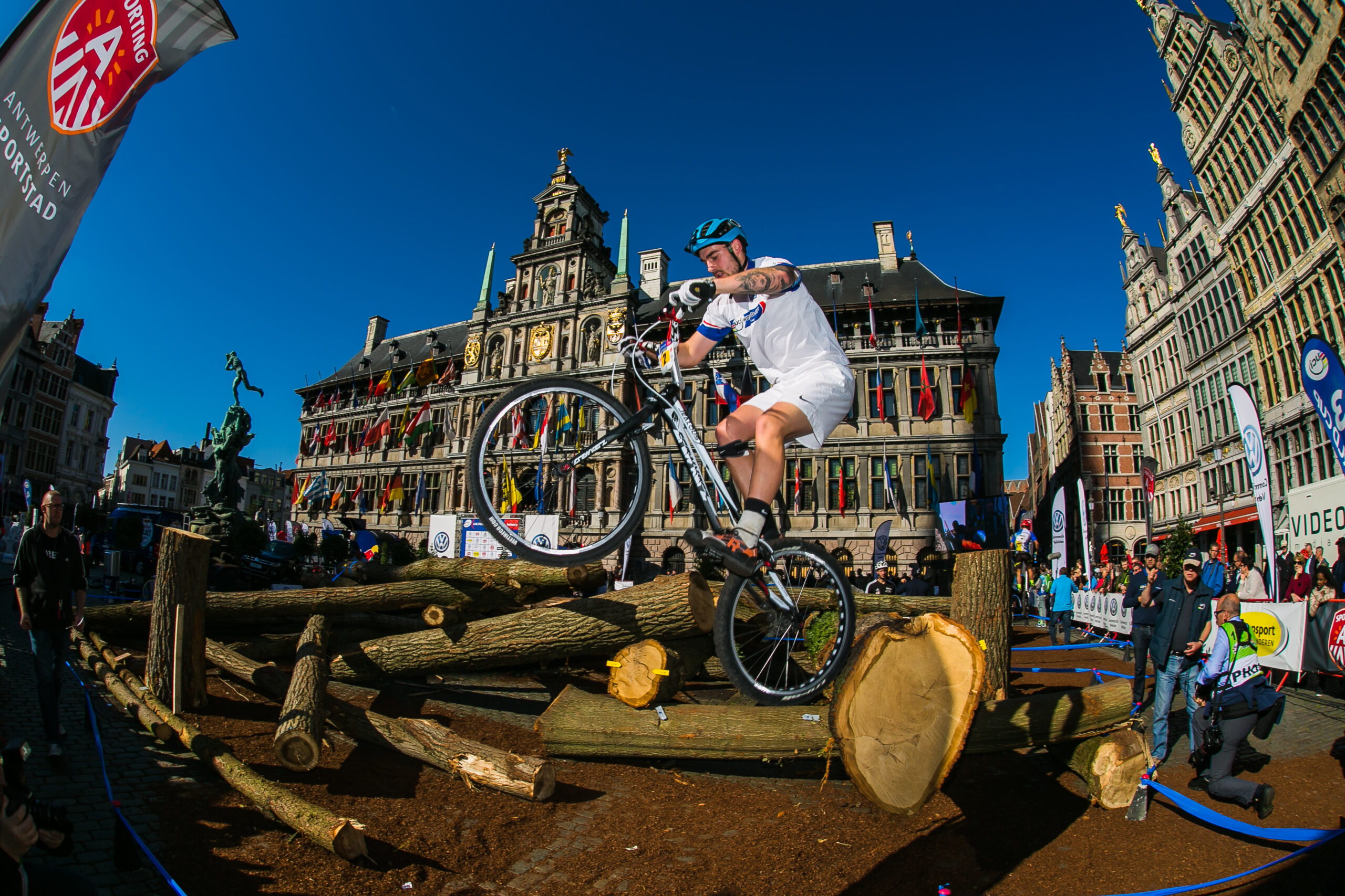 Trial Bike grote markt Antwerpen